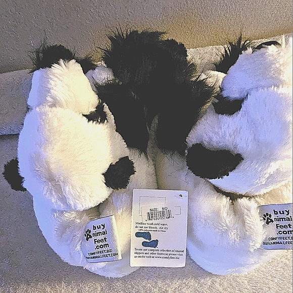 BNWT PANDA SLIPPERS!! 🐼 - Picture 6 of 10
